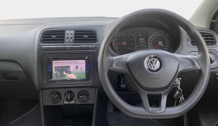 2018 Volkswagen Ameo TRENDLINE 1.0L, CNG, Manual, 55,985 km, Steering Wheel Close Up