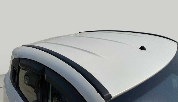 2017 Mahindra KUV 100 NXT K8 P 6 STR, Petrol, Manual, 50,642 km, Roof