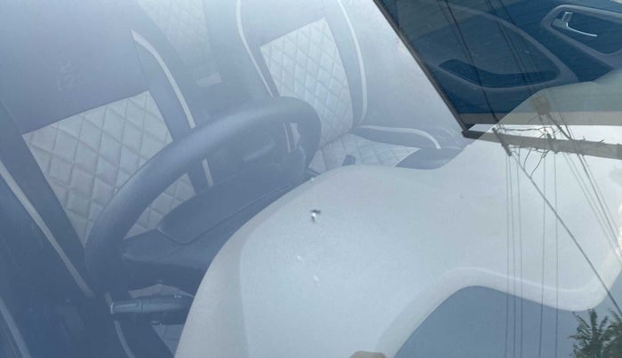 2019 Hyundai Elite i20 SPORTZ PLUS 1.2, Petrol, Manual, 81,119 km, Front windshield - Minor spot on windshield