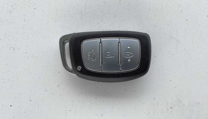 2016 Hyundai Grand i10 ASTA (O) 1.2 KAPPA VTVT, Petrol, Manual, 34,150 km, Key Close Up