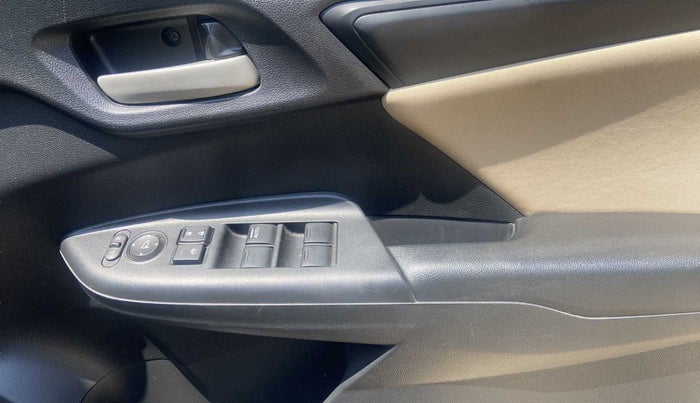 2018 Honda Jazz 1.2L I-VTEC V CVT, Petrol, Automatic, 21,456 km, Driver Side Door Panels Control