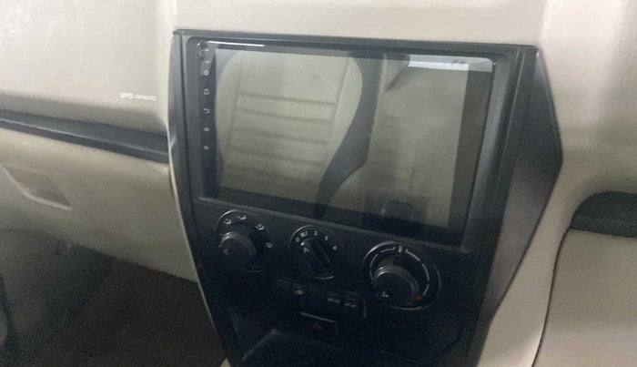 2020 Mahindra Scorpio S5, Diesel, Manual, 31,527 km, Infotainment system - Parking sensor not working