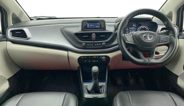 2022 Tata ALTROZ XE PLUS DIESEL, Diesel, Manual, 5,654 km, Dashboard