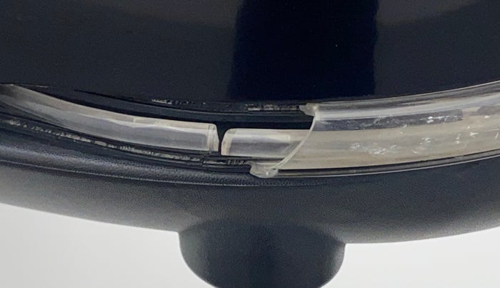 2021 Nissan MAGNITE XV PREMIUM TURBO CVT, Petrol, Automatic, 60,074 km, Left rear-view mirror - Indicator light has minor damage