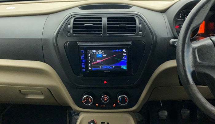 2018 Mahindra TUV300 T6 PLUS, Diesel, Manual, 1,19,655 km, Air Conditioner