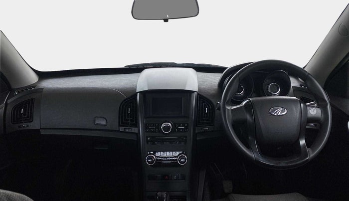2019 Mahindra XUV500 W5, Diesel, Manual, 75,436 km, Dashboard
