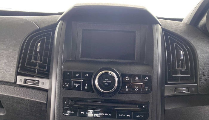 2019 Mahindra XUV500 W5, Diesel, Manual, 75,436 km, Infotainment system - Music system not functional