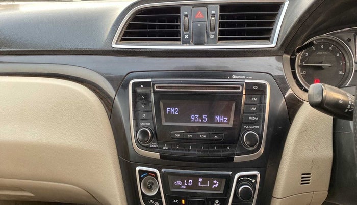 2017 Maruti Ciaz DELTA 1.4 MT PETROL, Petrol, Manual, 86,044 km, AC Unit - Front vent has minor damage
