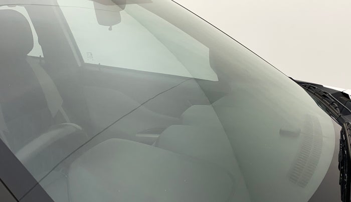 2021 Nissan MAGNITE XE, Petrol, Manual, 74,008 km, Front windshield - Minor spot on windshield
