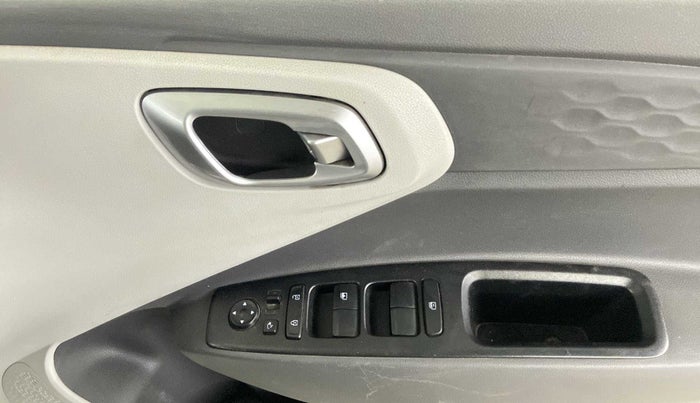 2020 Hyundai GRAND I10 NIOS SPORTZ 1.2 KAPPA VTVT CNG, CNG, Manual, 36,879 km, Driver Side Door Panels Control