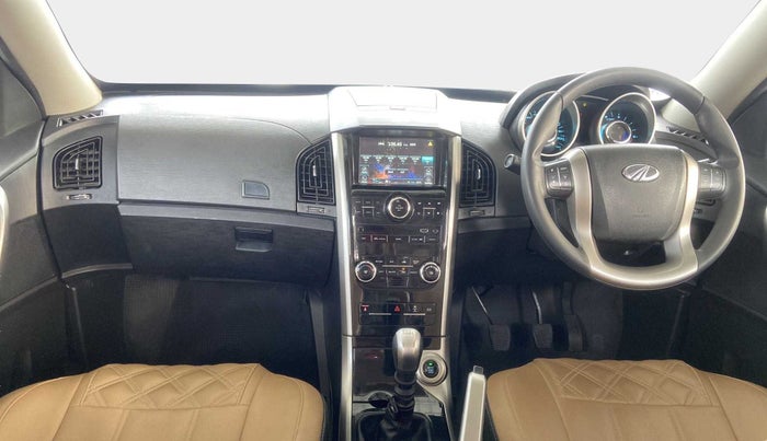 2018 Mahindra XUV500 W7, Diesel, Manual, 38,047 km, Dashboard