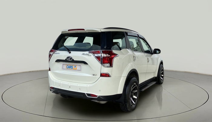 2018 Mahindra XUV500 W7, Diesel, Manual, 38,047 km, Right Back Diagonal
