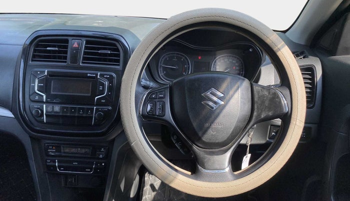 2017 Maruti Vitara Brezza ZDI, Diesel, Manual, 94,281 km, Steering Wheel Close Up