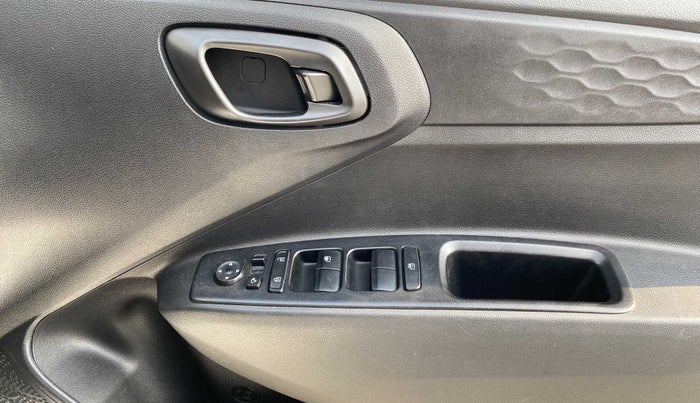 2019 Hyundai GRAND I10 NIOS SPORTZ 1.2 KAPPA VTVT DUAL TONE, Petrol, Manual, 54,839 km, Driver Side Door Panels Control