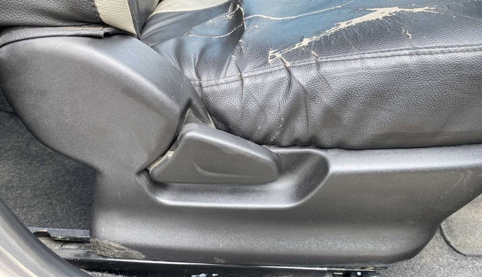2018 Datsun Redi Go A, Petrol, Manual, 25,792 km, Driver Side Adjustment Panel
