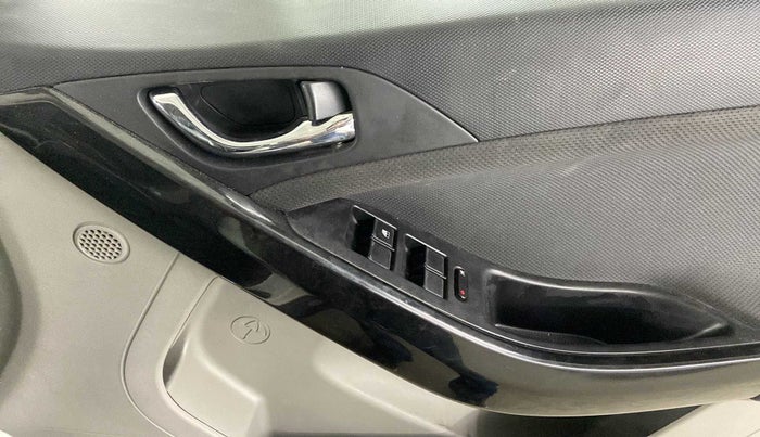 2019 Tata NEXON XZ PETROL, Petrol, Manual, 50,167 km, Driver Side Door Panels Control
