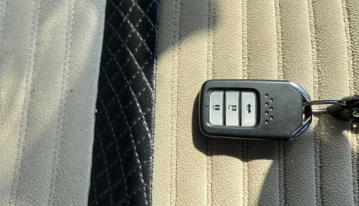 2018 Honda City 1.5L I-VTEC V MT, Petrol, Manual, 93,506 km, Key Close Up