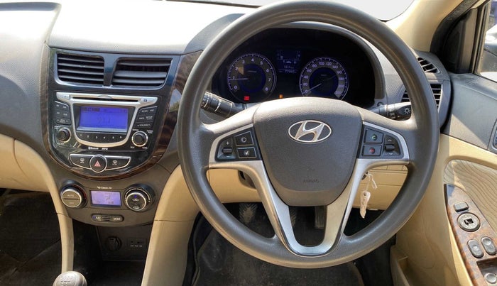 2013 Hyundai Verna FLUIDIC 1.6 VTVT SX, Petrol, Manual, 77,933 km, Steering Wheel Close Up
