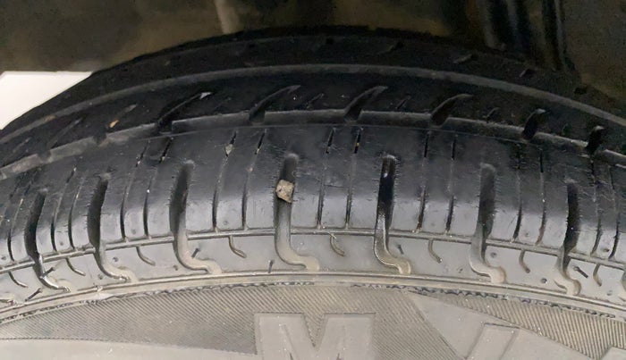 2019 Renault Kwid RXL, Petrol, Manual, 62,947 km, Right Rear Tyre Tread