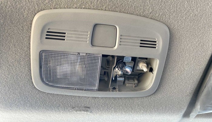 2017 Maruti Baleno DELTA PETROL 1.2, Petrol, Manual, 64,218 km, Ceiling - Roof light minor damage
