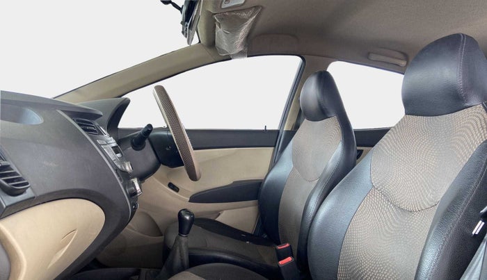 2015 Hyundai Eon MAGNA +, Petrol, Manual, 68,004 km, Right Side Front Door Cabin