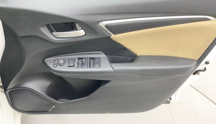 2017 Honda Jazz 1.2L I-VTEC V AT, Petrol, Automatic, 33,497 km, Driver Side Door Panels Control