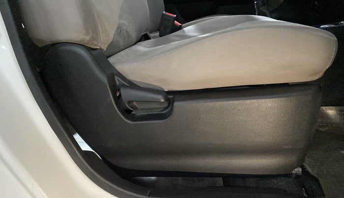 2015 Maruti Wagon R 1.0 VXI, CNG, Manual, 34,816 km, Driver Side Adjustment Panel
