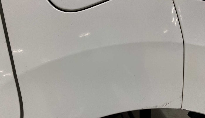 2015 Maruti Wagon R 1.0 VXI, CNG, Manual, 34,816 km, Left quarter panel - Minor scratches