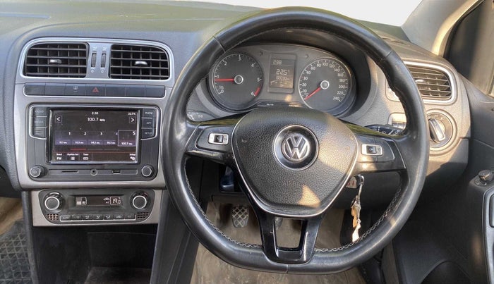 2018 Volkswagen Polo HIGHLINE PLUS 1.5 16 ALLOY, Diesel, Manual, 82,005 km, Steering Wheel Close Up