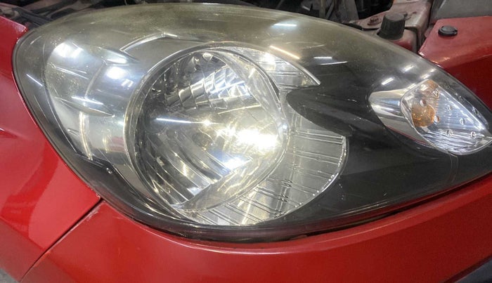 2014 Honda Brio S MT, Petrol, Manual, 56,786 km, Right headlight - Minor scratches