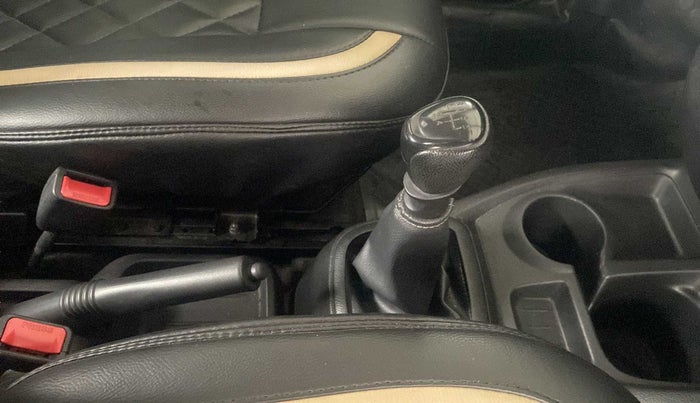 2019 Datsun Redi Go A, Petrol, Manual, 30,818 km, Gear Lever