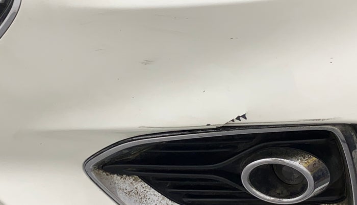 2019 Hyundai Verna 1.6 VTVT SX O, CNG, Manual, 61,381 km, Front bumper - Minor damage