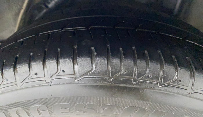 2019 Hyundai Verna 1.6 VTVT SX O, CNG, Manual, 61,381 km, Left Rear Tyre Tread