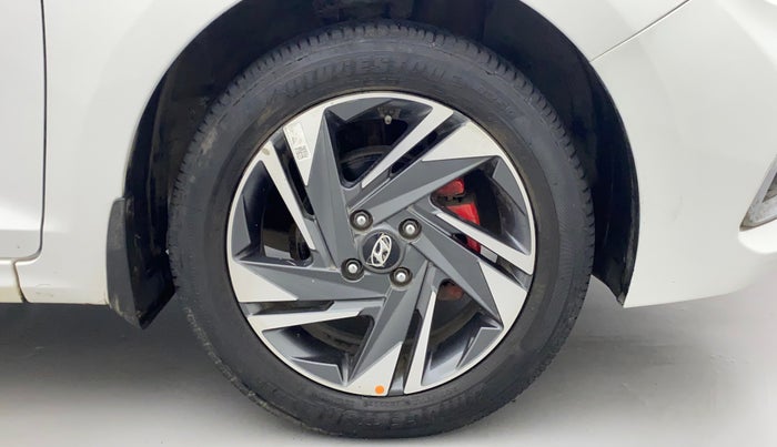 2019 Hyundai Verna 1.6 VTVT SX O, CNG, Manual, 61,381 km, Right Front Wheel