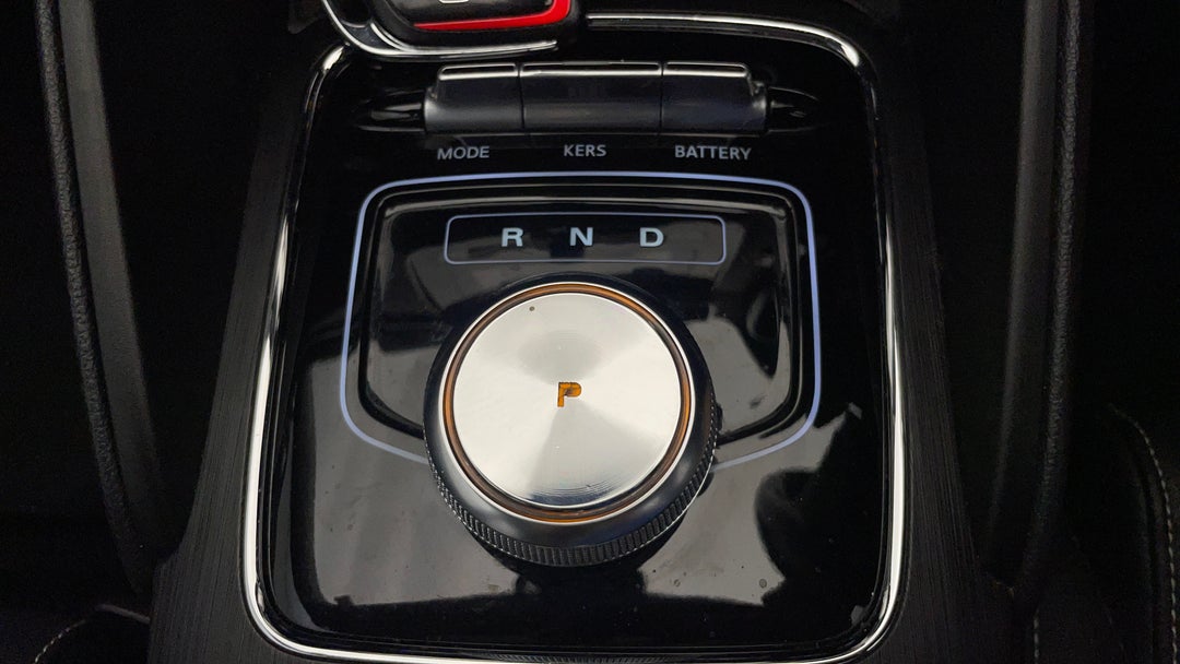 2021 MG ZS EV Essence, Automatic, 27972 km, Gear Lever 