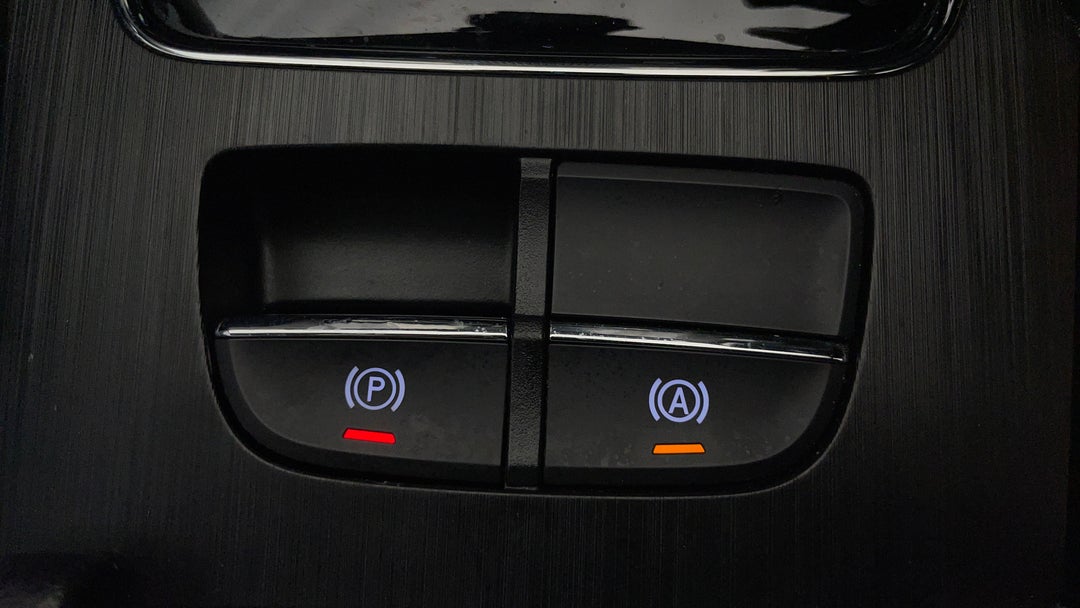 2021 MG ZS EV Essence, Automatic, 27972 km, Handbrake