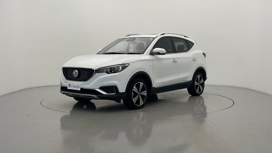 2021 MG ZS EV Essence, Automatic, 27972 km, Left Front Diagonal (45- Degree) View