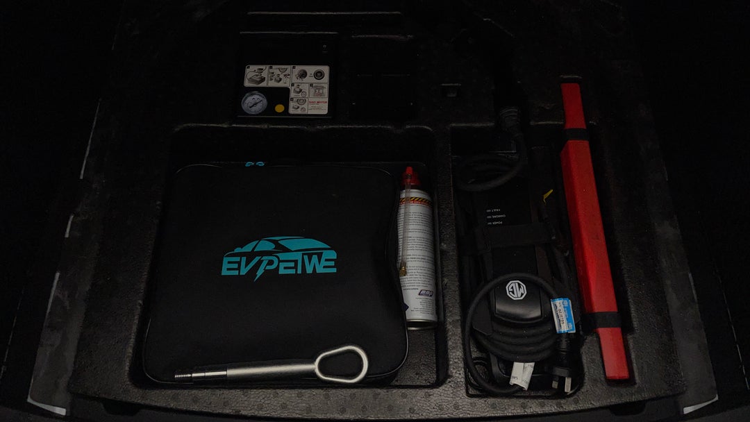 2021 MG ZS EV Essence, Automatic, 27972 km, Spare Wheel