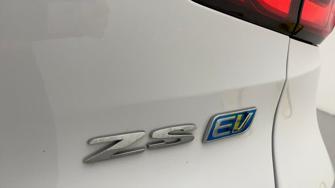 2021 MG ZS EV Essence, Automatic, 27972 km, Badge (Boot Right Side)