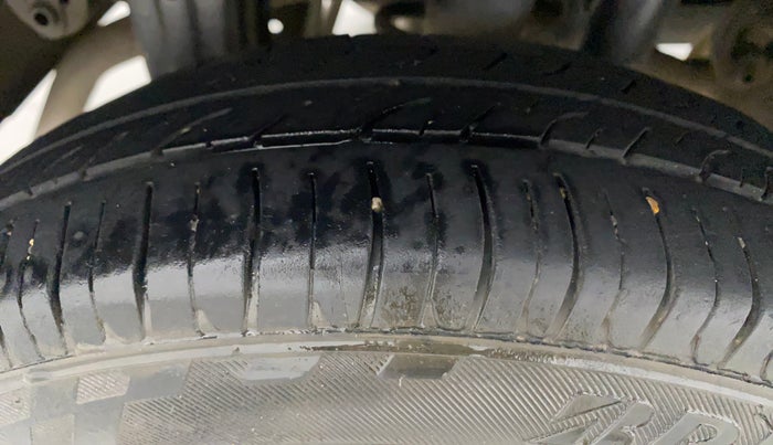 2016 Maruti Alto 800 LXI, Petrol, Manual, 59,638 km, Right Rear Tyre Tread
