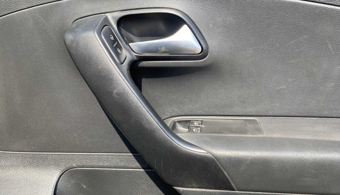 2017 Volkswagen Ameo TRENDLINE 1.2L, Petrol, Manual, 65,263 km, Driver Side Door Panels Control