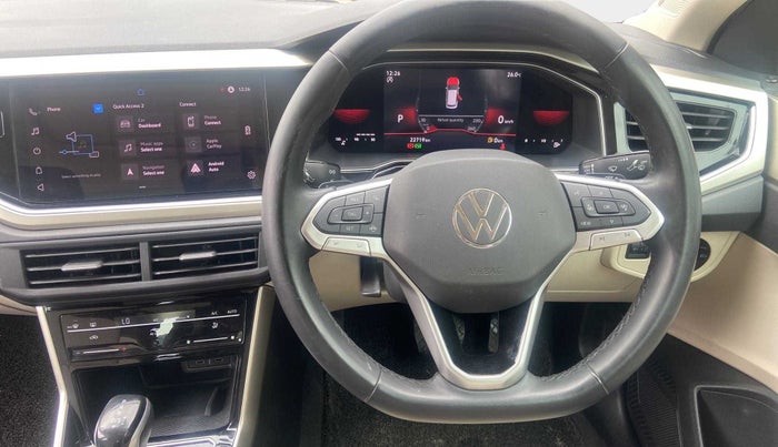 2022 Volkswagen VIRTUS TOPLINE TSI 1.0 AT, Petrol, Automatic, 22,914 km, Steering Wheel Close Up