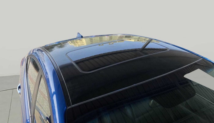2017 Hyundai New Elantra 1.6 SX (O) AT DIESEL, Diesel, Automatic, 83,806 km, Roof