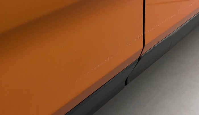 2019 Tata Harrier XZ 2.0L, Diesel, Manual, 25,912 km, Right rear door - Minor scratches