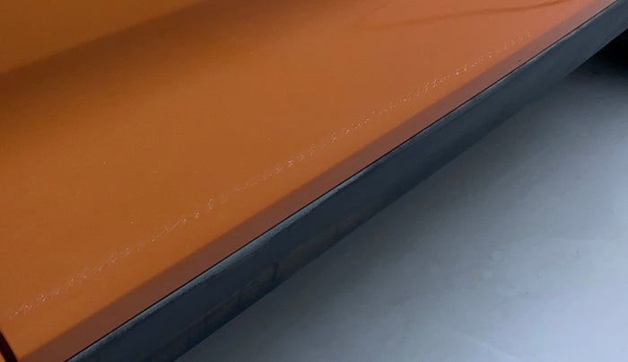 2019 Tata Harrier XZ 2.0L, Diesel, Manual, 25,912 km, Driver-side door - Minor scratches