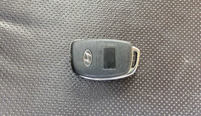 2014 Hyundai Verna FLUIDIC 1.4 VTVT CX, Petrol, Manual, 43,417 km, Key Close Up