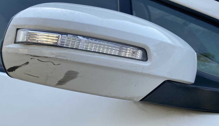 2012 Maruti Ertiga VXI, Petrol, Manual, 78,430 km, Right rear-view mirror - Minor scratches