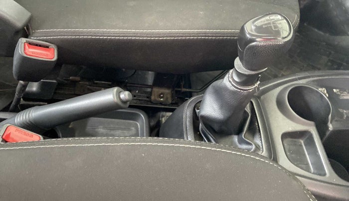 2019 Datsun Redi Go A, Petrol, Manual, 40,295 km, Gear Lever