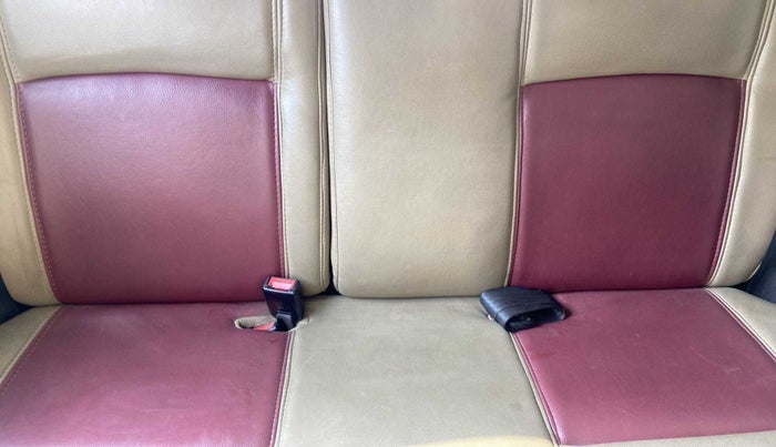 2010 Maruti Ritz VXI, Petrol, Manual, 32,101 km, Second-row left seat - Cover slightly stained