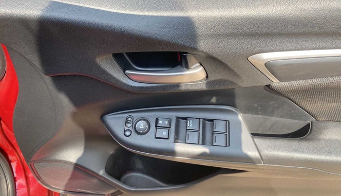 2022 Honda WR-V 1.2L I-VTEC VX MT, Petrol, Manual, 9,543 km, Driver Side Door Panels Control